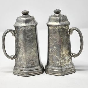 Vintage Wilton Armetale Salt And Pepper‎ Shakers Columbia PA USA